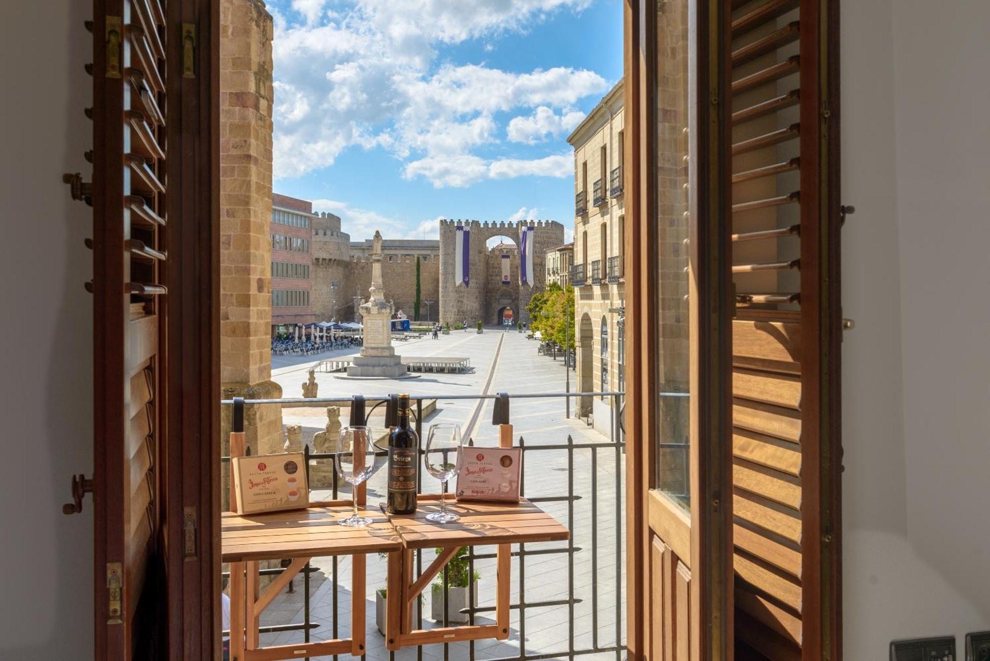 Balcony View To Avila'S Alcazar エクステリア 写真